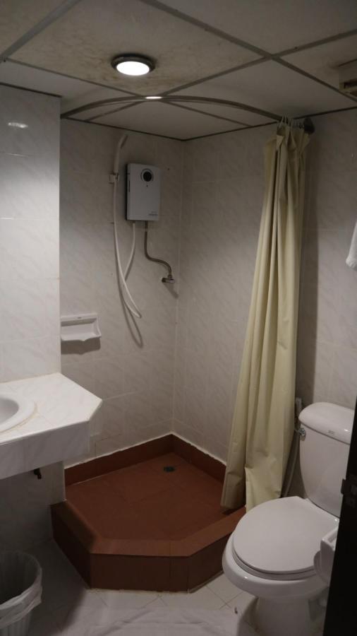 Hotel Patong Triple P Esterno foto