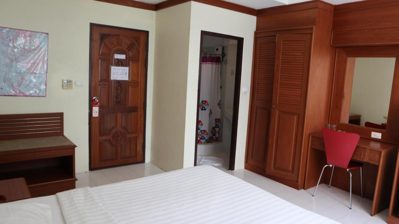 Hotel Patong Triple P Esterno foto
